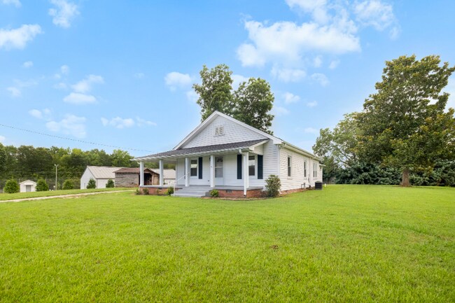 Building Photo - 2811 Locust Hill Rd