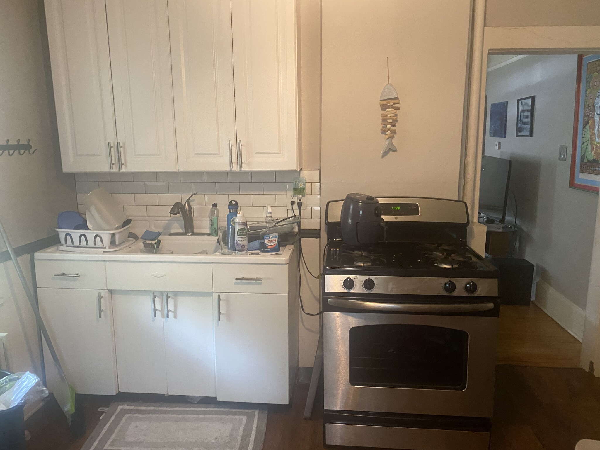 Kitchen - 1547 N Astor St