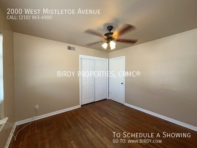 Building Photo - 2000 W Mistletoe Ave