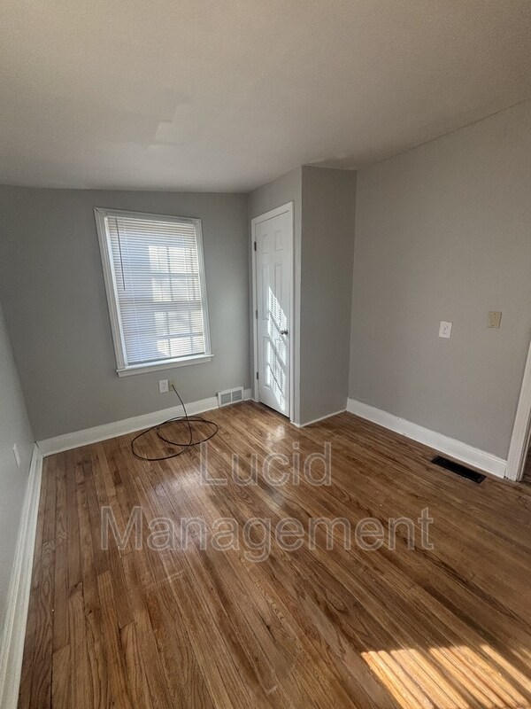Building Photo - 4009 Beaver St