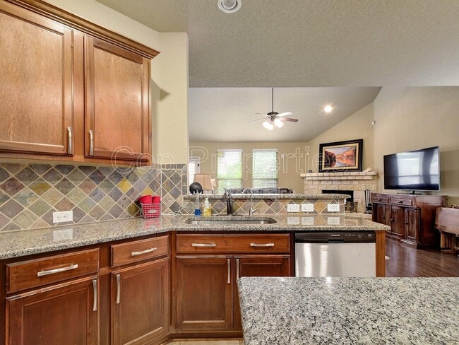 Building Photo - 1435 Sparrow Song