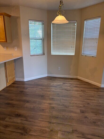 Dining Area - 2093 N Morning Star Dr