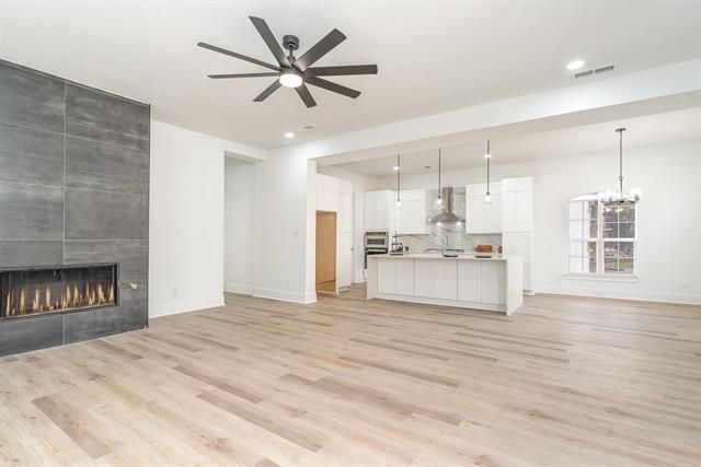 Primary Photo - 2422 Vagas St