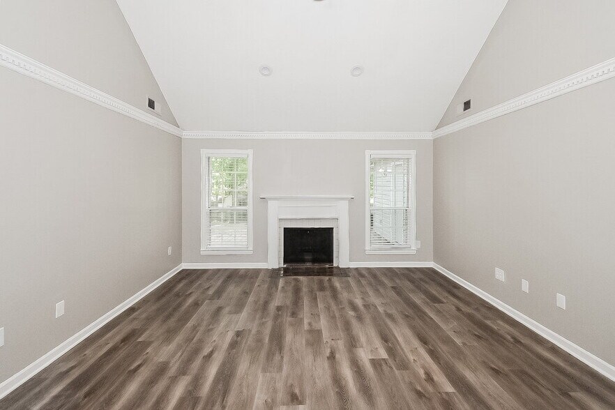 Building Photo - 6710 Tangleberry Cove