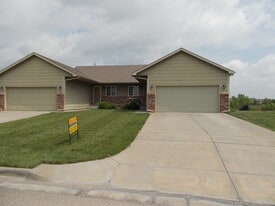 Building Photo - 3828 N Pepper Ridge St