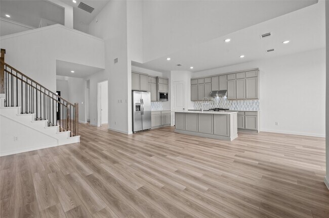 Building Photo - 22119 Shrimp Plant Ln