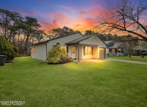 Building Photo - 17 Seaview Ave