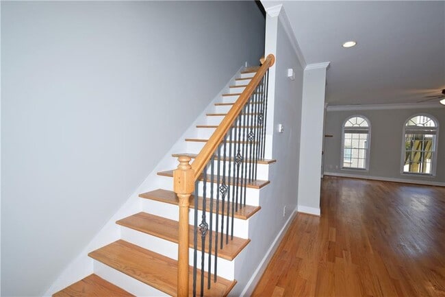 Building Photo - 11037 Lorin Way