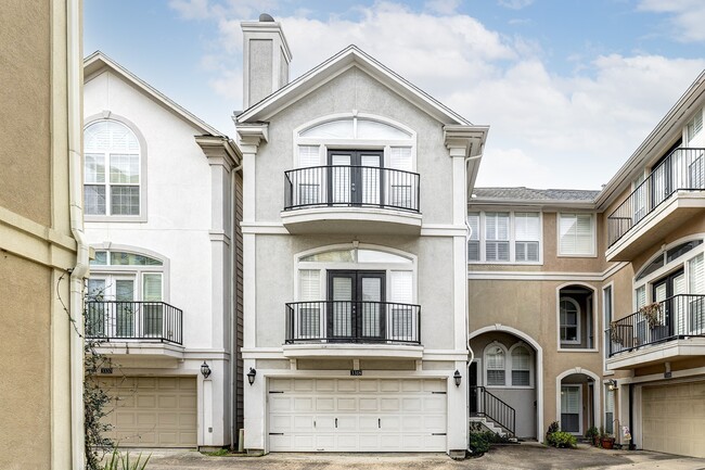 Building Photo - 3318 W Dallas St