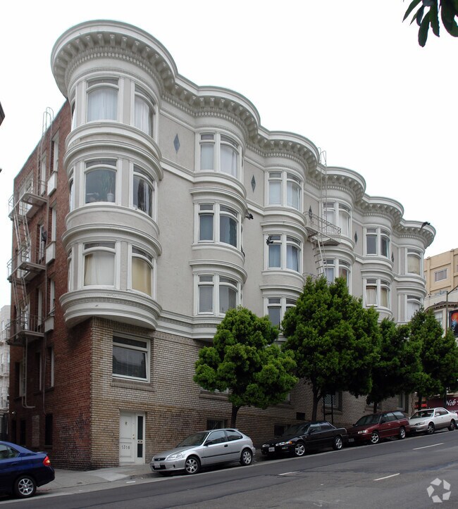Building Photo - 1300-1316 Pine St