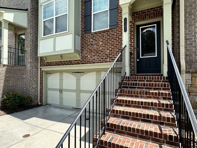 Building Photo - 3 bedroom 3 bath  Townhouse in Cobblestone...