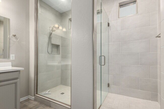 Building Photo - 7747 S 167th Ave