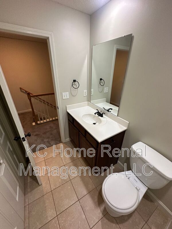 Building Photo - 820 167th Ct