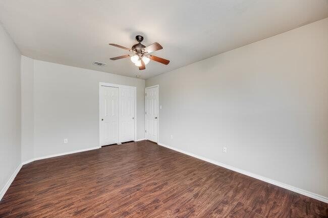 Building Photo - 4001 Veiled Falls Dr