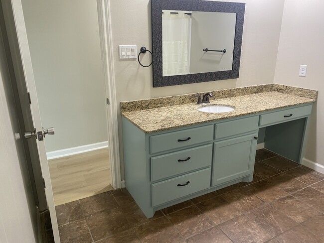 Building Photo - 116 Westpark St