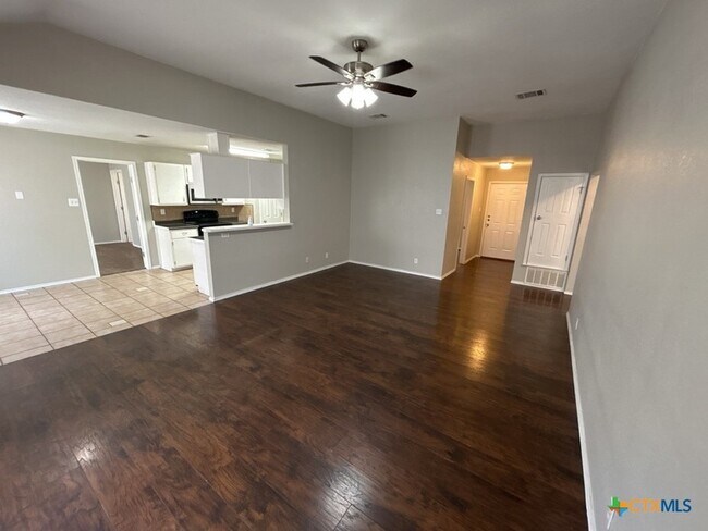 Building Photo - 4507 Lonesome Dove Dr