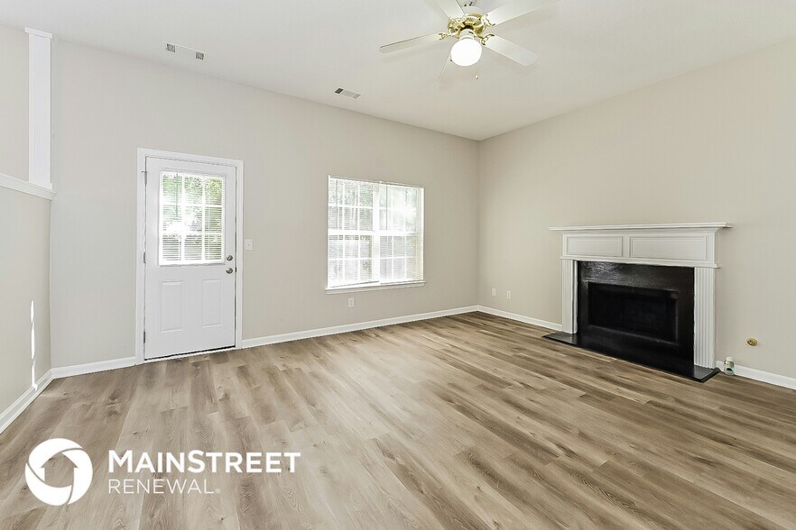 Building Photo - 4618 Idlewood Park