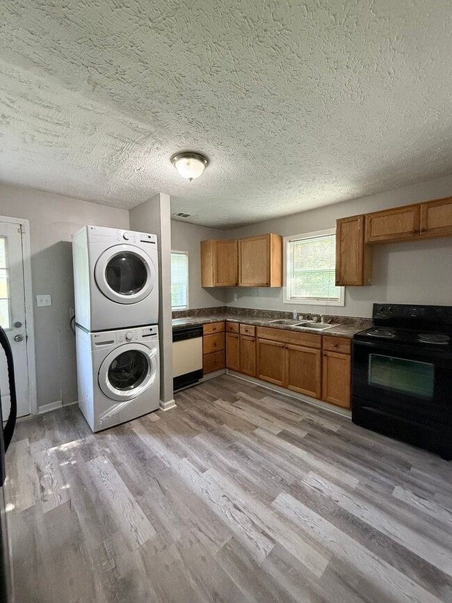 Building Photo - Charming 3BR House in Columbus