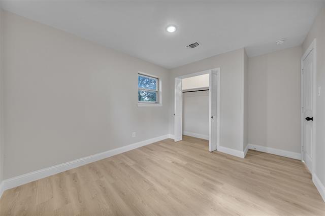 Building Photo - 217 Palomino Dr
