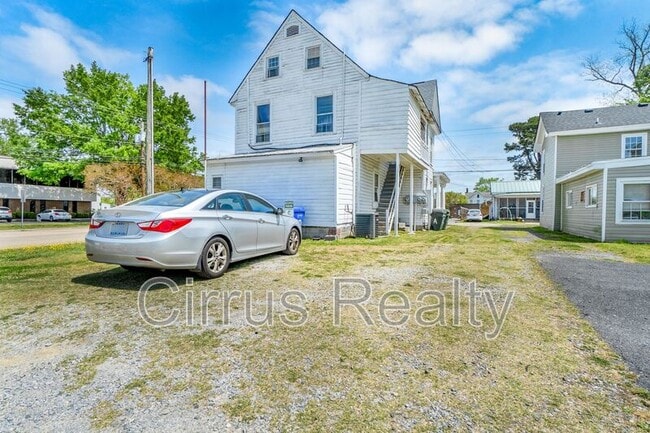 Building Photo - 133 North St