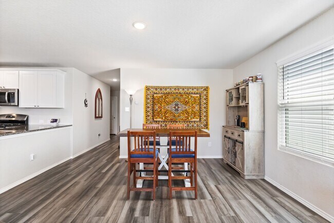 Building Photo - 13726 Locklear Way