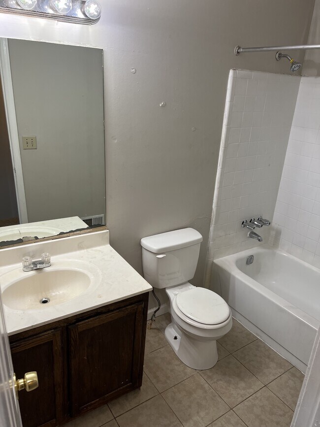 Building Photo - 2659 Evans Mill Dr