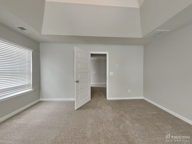 Building Photo - 137 Emporia Loop