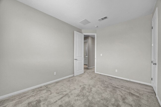 Building Photo - Summerlin gated community 4 bedroom 3 baths