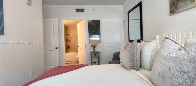 Building Photo - 170 SE 14th St