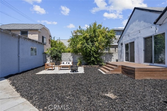 Building Photo - 1727 N Kenmore Ave