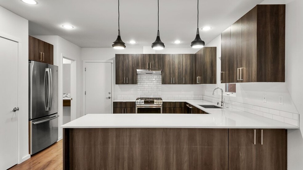 Building Photo - 4233 S Lucile St