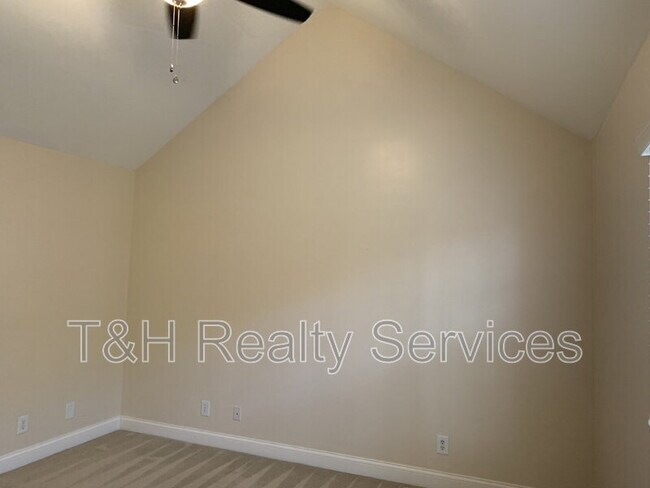 Building Photo - 6665 Boxcar Pl