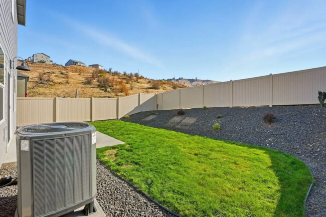 Building Photo - 20601 E Mdw Spg Lp