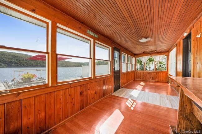 Building Photo - 416 Jersey Ave