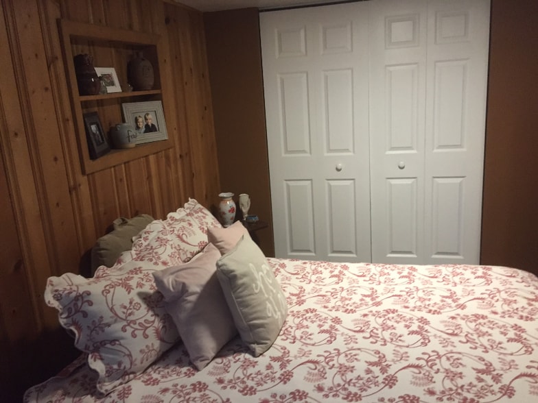 Building Photo - 352 Marion Ave