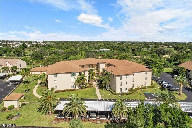 Building Photo - 8474 Charter Club Cir