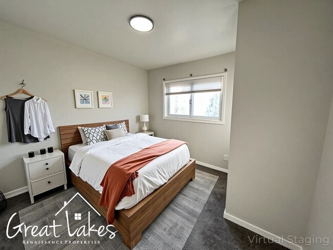 Building Photo - Charming 3 Bedroom 2 Bathroom now available for rent