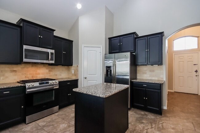 Building Photo - 13207 Clover Creek Point Ln