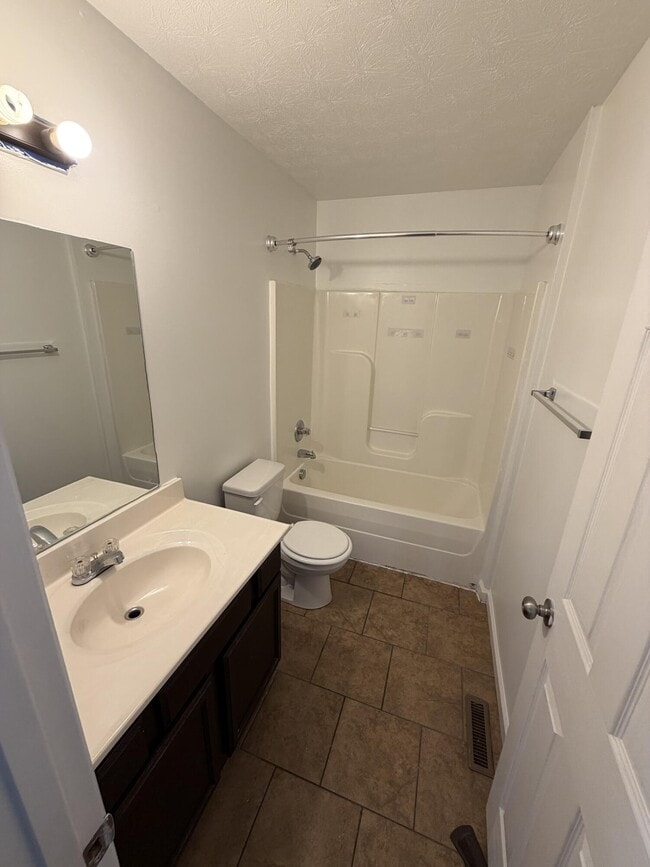 Building Photo - 2002 Brooklyn Blvd