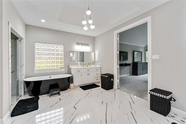 Building Photo - 3819 Emerald Lake Dr