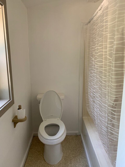 Building Photo - 1165 Hobart St