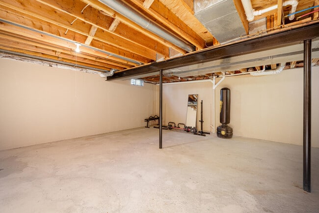 Building Photo - 4025 Rolling Meadow Ln