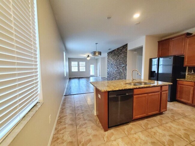 Building Photo - 10031 Newminster Loop