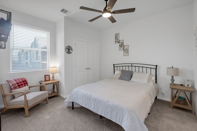 Building Photo - 212 Cider Gum Pl