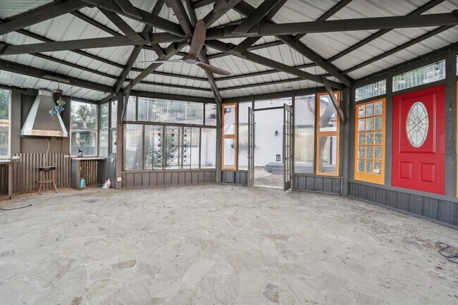 Building Photo - 1739 Starwood Dr