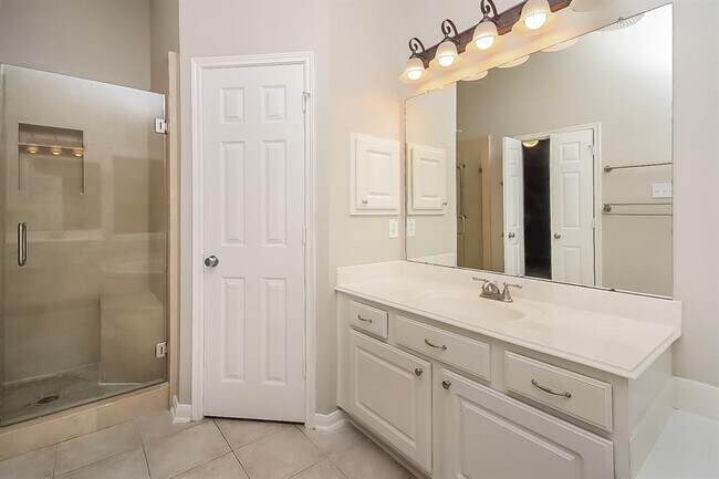 Building Photo - 111 N Rambling Ridge Pl