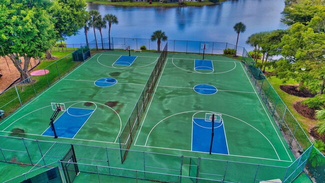 Building Photo - 10253 Riverbend Terrace