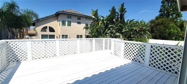 Building Photo - 5635 Delacroix Way