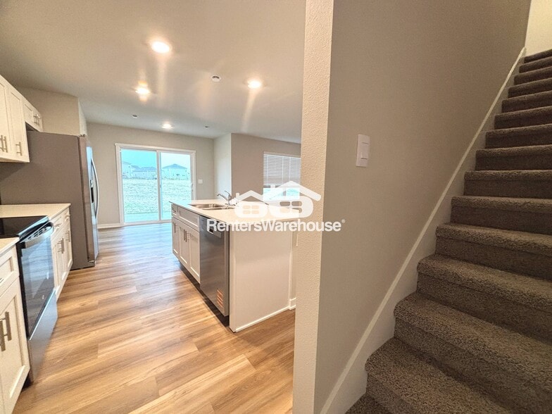 Building Photo - 2374 SE Callista Ave