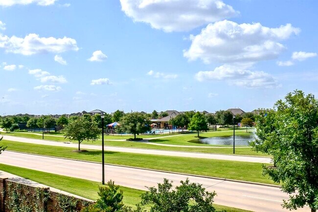 View of Amenities & Fountain - 28410 Tanner Crossing Ln